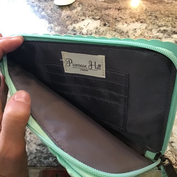 Clutch - Picture 4 of 8